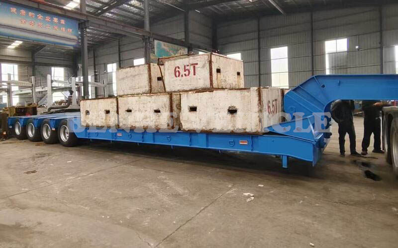 Removable Gooseneck Lowbed Trailer Removable Gooseneck Lowbed Trailer