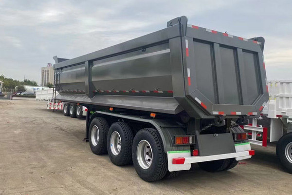 3 axles 30CBM tipping trailer 3 axles 30CBM tipping trailer