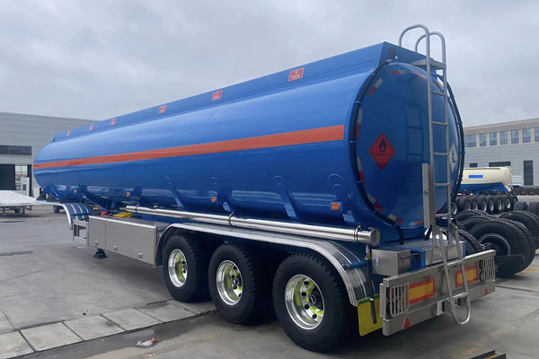 Aluminum Tanker Trailer Aluminum Tanker Trailer