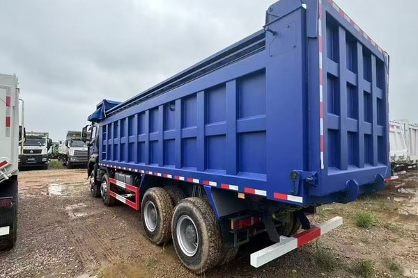 Sinotruk Hohan NX 8x4 Dump Truck Sinotruk Hohan NX 8x4 Dump Truck