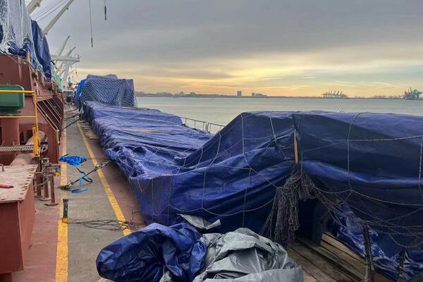 front loading lowbed trailer for shipment front loading lowbed trailer for shipment