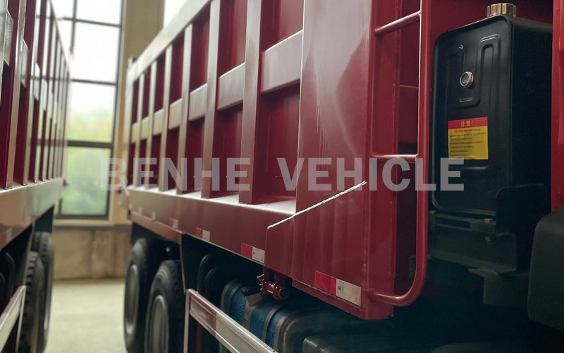 HOWO TX DUMP TRUCK HOWO TX DUMP TRUCK