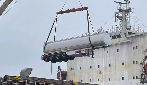 fuel tanker for shipment fuel tanker for shipment