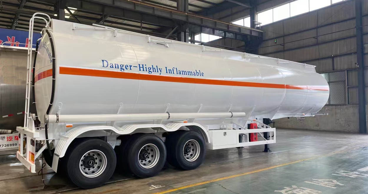 45000 Liters Fuel Tanker Trailer 45000 Liters Fuel Tanker Trailer
