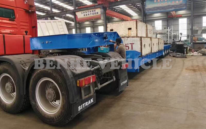 Removable Gooseneck Lowbed Trailer Removable Gooseneck Lowbed Trailer