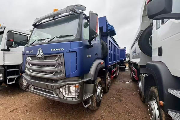 Sinotruk Hohan NX 8x4 Dump Truck 