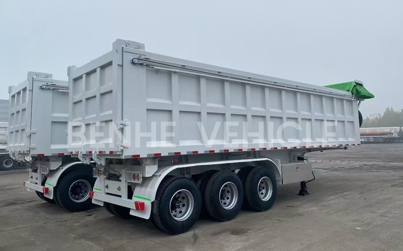 35m&sup3; tipper trailer
