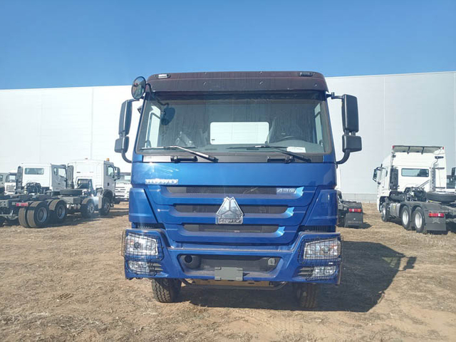 430hp HOWO Tractor Truck