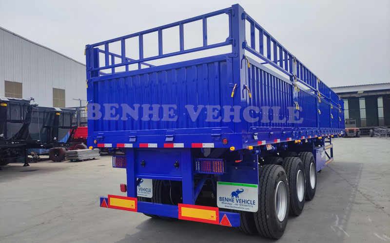 Two Units Fence Semi-trailer Will Be Shipped To Sierra Leone