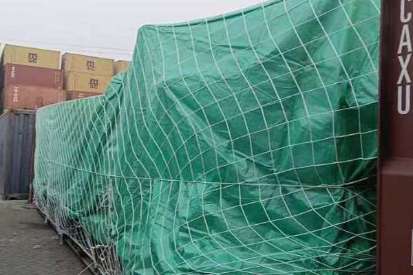 Semi lowbed trailer shipment