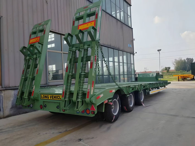 Lowbed Truck Trailer with Side Extensions