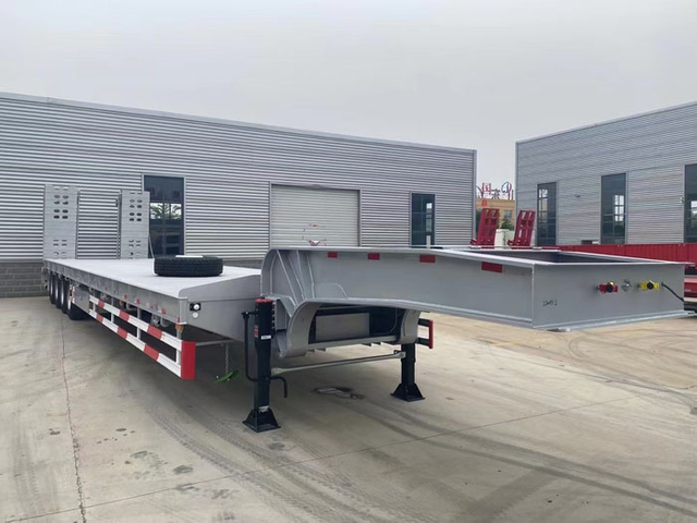 4 Axles Lowbed Trailer