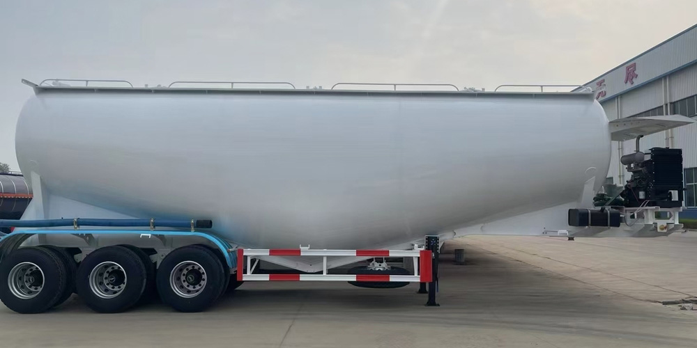 30CBM bulk cement trailer