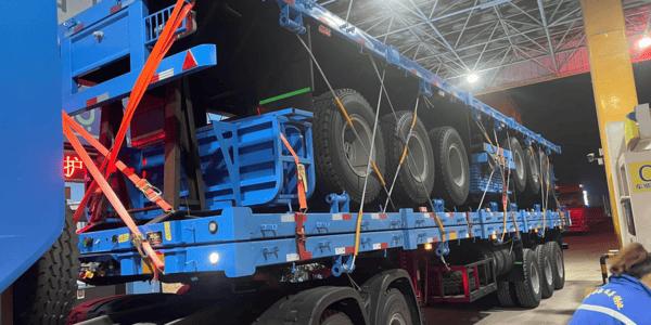 flat bed trailer for shipment