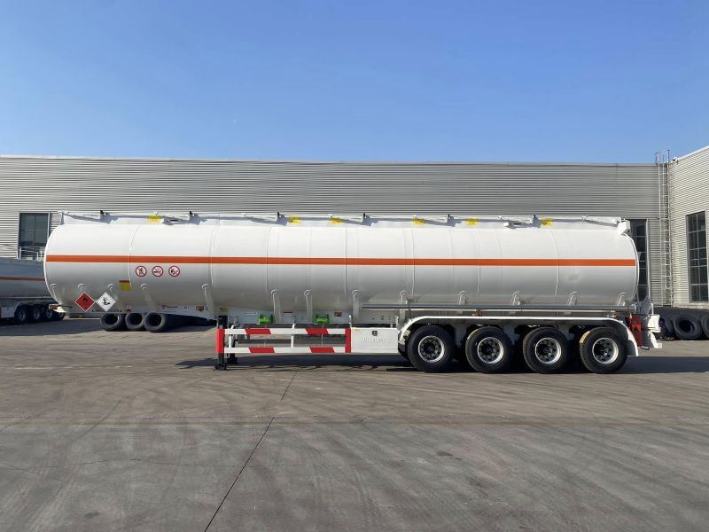 4 Axle 70000 Liter Oil Tank Trailer