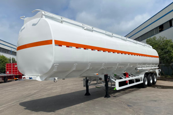 tri axle fuel tanker trailer
